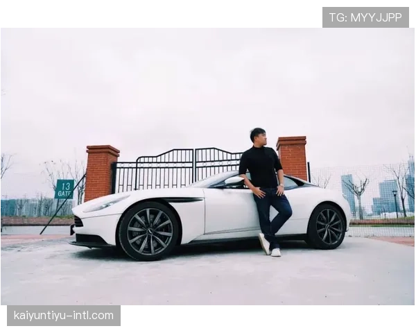 瑞安·洛赫特训练完顺手买了辆超跑，说当零花钱